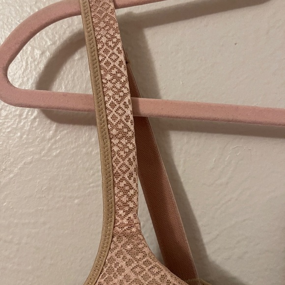 Playtex Nude Bra, 46D - Picture 2 of 4